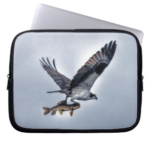 Capa Para Notebook Voando Osprey com Walleye Fish HDR Foto