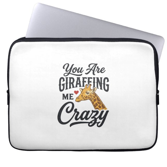 Capa Para Notebook Você Está Me Deixando Louco Camisa de Girafa Engra (Frente)