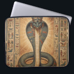 Capa Para Notebook Wadjet – Ägyptische Schlangengöttin´7<br><div class="desc">Wadjet ist eine Kobra-Göttin aus der ägyptischen Mythologie und Schutzgöttin der Pharaonen sowie von Unterägypten. Sie steht für Schutz,  Macht und königliche Autorität.</div>