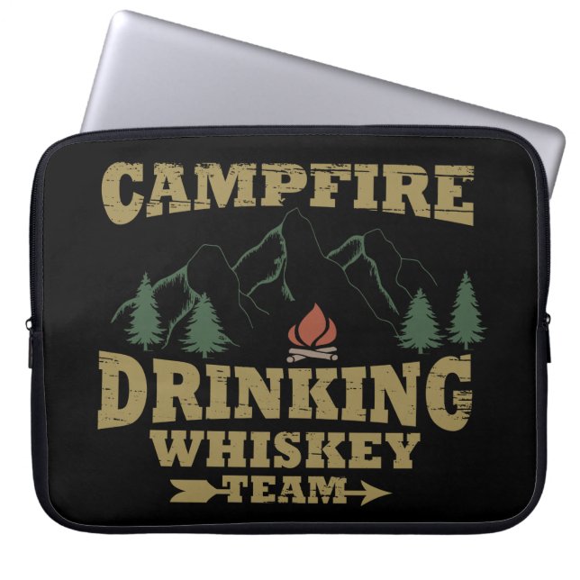 Capa Para Notebook Whiskey cita discursos engraçados de camping campe (Frente)