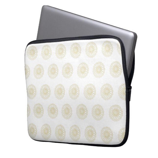 Capa Para Notebook White | Golden Zinnia Flower Medallions (Frente Esquerda)