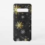 Capa Para Samsung Galaxy Flocos de neve do Ouro Xmas em preto<br><div class="desc">Fundo de Natal preto com flocos de neve de joias douradas e pretas. Flocos de neve ouro. Natal.</div>