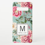 Capa Para Samsung Galaxy Monograma do Padrão Floral Moderno Vintage<br><div class="desc">Bonita design floral,  com flores rosa e brancas. Adicione seu nome e inicial personalizados para tornar este design exclusivo para você! Clique em 'Personalizar' e,  em seguida,  em 'Personalizar mais' para alterar o estilo da fonte,  o tamanho ou ajustar o posicionamento se a sua versão inicial não estiver centralizada.</div>
