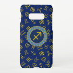 Capa Para Samsung Galaxy Símbolos Zodiac Astrologia Sagittarius Ptn Gld Blu<br><div class="desc">Design de roda bodique em dourado claro,  azul claro e azul escuro com o centro do símbolo Sagitário em um padrão de símbolos astrológicos/zodíacos em uma cor azul escura em um fundo azul escuro.</div>