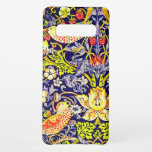 Capa Para Samsung Galaxy Strawberry Thef Birds William Morris<br><div class="desc">Caso Samsung Galaxy apresentando o design têxtil William Morris Strawberry Thief (1883). Quatro pássaros coloridos roubam morangos em meio a uma floração vibrante. Um presente maravilhoso para amantes de os animais e entusiastas de arte vitorianos.</div>