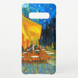 Capa Para Samsung Galaxy Van Gogh Café Terrace à Noite<br><div class="desc">Samsung Galaxy Case com a pintura a óleo de Vincent van Gogh Café Terrace à Noite (1888). Estrelas amarelas pintam o céu azul noturno acima de um café ao ar livre na França. Um presente maravilhoso para fãs do Impressionismo Poste e da arte holandesa.</div>
