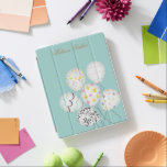 Capa Smart Para iPad monograma fofo do partido dos balões coloridos<br><div class="desc">balões coloridos com fundo pastel em cores diferentes para você escolher e seu próprio monograma.</div>