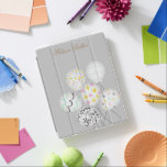Capa Smart Para iPad monograma fofo do partido dos balões coloridos<br><div class="desc">balões coloridos com fundo pastel em cores diferentes para você escolher e seu próprio monograma.</div>