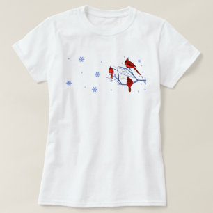 Cardeais vermelhos. T-shirt do presente do Natal