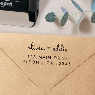 Carimbo Auto Entintado Endereço de retorno   Casal informal moderno