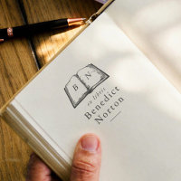 Ilustração de Livro Antigo Letras Maiúsculas Ex Li