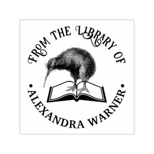 Carimbo Auto Entintado Kiwi em um Livro Redondo Nome do Livro da Bibliote