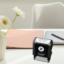 Monograma do nome de adição feito à mão