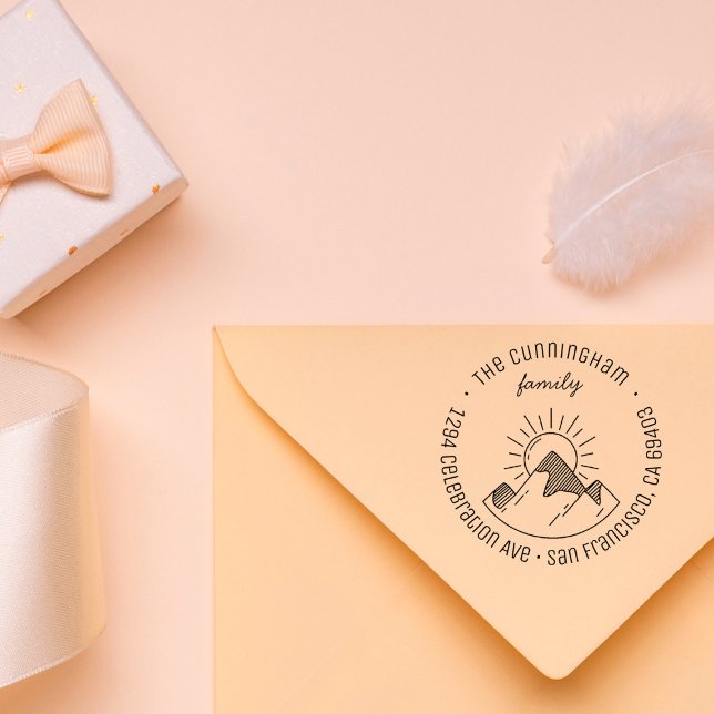 Carimbo Auto Entintado Montanhas e nome da família Sun Endereço de devolu (Criador carregado)