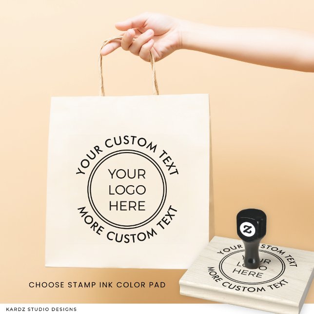 Carimbo de Borracha com Texto Personalizado para L (The stamp shown is 4x5 inches. Choose a size and an optional color ink pad.)