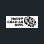 Carimbo De Borracha Feliz Challah Days Hanukkah Chanukah Holiday<br><div class="desc">Apresenta uma ilustração original de um pão de chalá trançado, com HAPPY CHALLAH DAYS em uma fonte divertida. Excelente para o artesanato e o correio de Hanukkah! Esta design de comida também está disponível em outros produtos. Estão também disponíveis muitas outras ilustrações do tipo "foodie". Não vê o que está...</div>