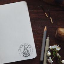 Gato De Cabelo Curto Americano, Livro Da Bibliotec