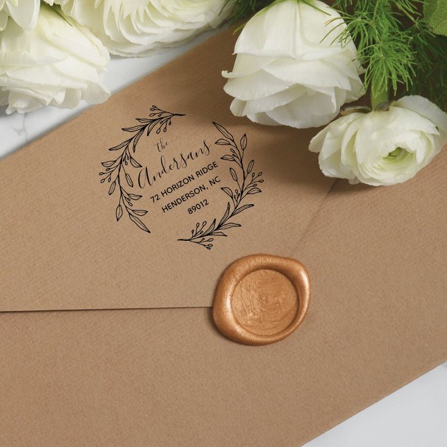 Carimbo De Borracha Nome da família Elegante Endereço de devolução Flo (Elegant Family Name Floral Wreath Return Address Rubber Stamp)