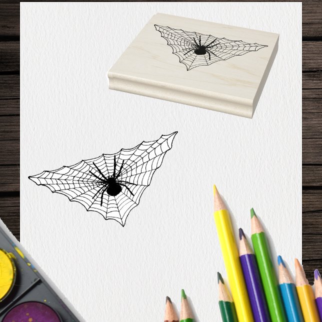 Carimbo De Borracha Teia em forma de triângulo com aranha grande para  (Big crawling spider in triangle shaped spider web on Halloween craft rubber stamp.)