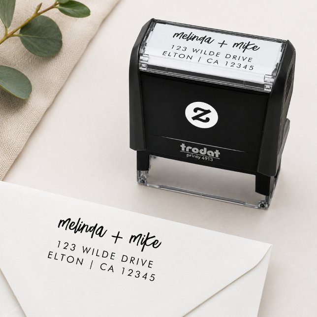 Carimbo de Endereço de Devolução | Carimbos Person (Custom return address stamp with couple names for wedding mail, cards, and daily envelopes.)