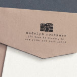 Carimbo de Endereço de Retorno da Câmera Vintage<br><div class="desc">Adicione o charme de vintage a toda a sua correspondência com nosso carimbo de endereço de retorno,  com seu nome e detalhes de endereço de retorno em caracteres de estilo de máquina de escrever,  gravados com uma ilustração de câmera de vintage.</div>