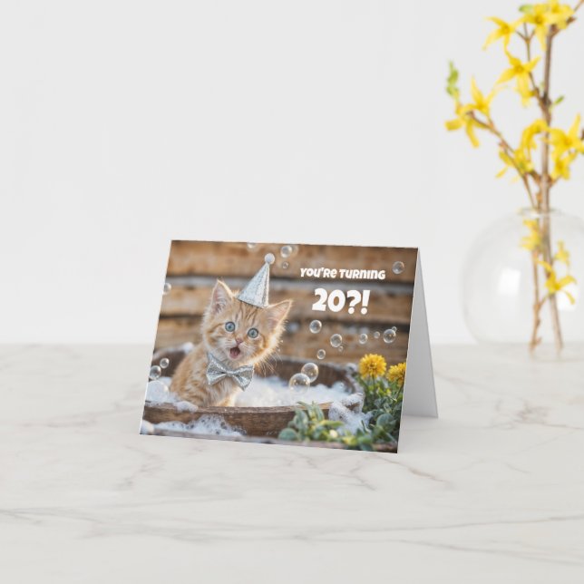Cartão 20th Birthday with Cute Kitten in a Bubble Bath  (Flor Amarela)