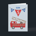 Cartão 5 Birthday Son, Firecaminhão<br><div class="desc">Um filho especial está fazendo cinco anos. Saudações e comemorações com ele no seu aniversário do 5.º aniversário com este cartão fofo com um caminhão de bombeiros na frente a apressar-se para enviar desejos de aniversário ao seu filho.</div>
