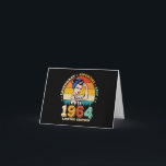 Cartão 60 anos 1964 Vintage Gift Women 60th Birthday<br><div class="desc">Esta Design Incrível é uma maneira divertida de celebrar o dia especial de uma pessoa e mostrar seu espírito de aniversário. Pode ser vestido a uma variedade de eventos, Festas de aniversário. Quer seja uma grande festa com todos os seus amigos e família ou uma reunião mais íntima, esta Design...</div>