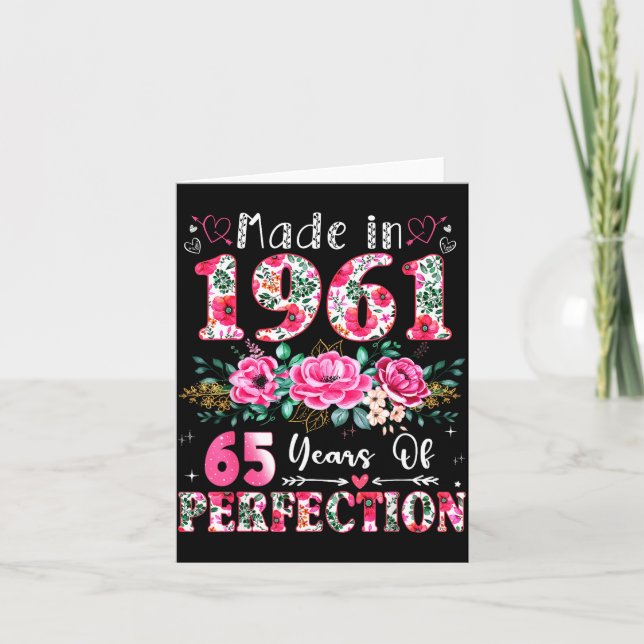 Cartão 65 Year Old Made In 1961 Floral 65th Birthday Wome (Frente)