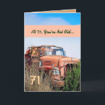 Cartão 71st caminhão feliz ENGRAÇADO 71A do vintage do<br><div class="desc">71 ou ALGUNS CUMPRIMENTOS do ANIVERSÁRIO do ANO. Este cartão com seu caminhão do vintage em um campo é uma maneira do divertimento de desejar a uma cara muito especial um o feliz aniversario. Todo o texto é totalmente customizável, tão igualmente apropriado por uns 71 72 73 74 75 76...</div>