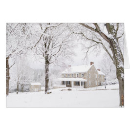 Cartão A mansão de pedra e ainda abriga na neve