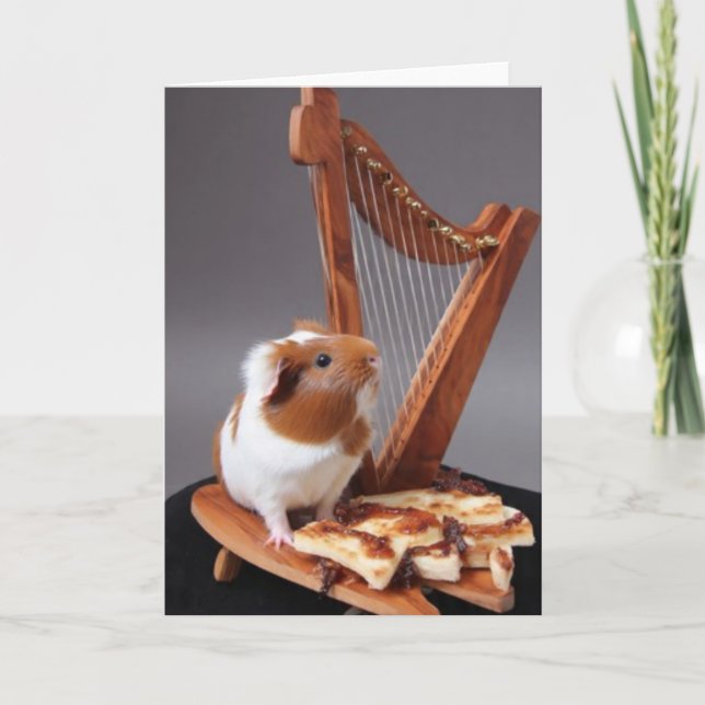 Cartão A Tiny Harpist’s Hello – Elegant Guinea Pig Card (Frente)