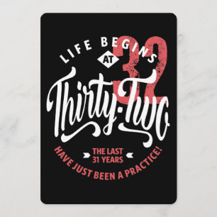 Cartão A vida começa aos 32 32.o Aniversário