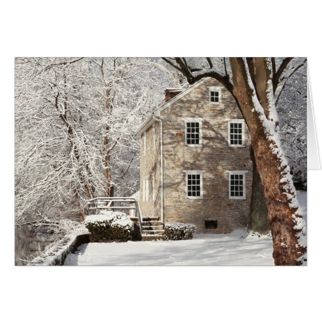 Cartão Ainda casa com árvores nevado (Frente Horizontal)
