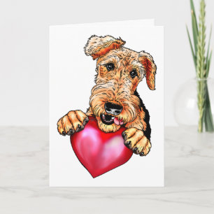 Cartão Airedale Terrier segurando coração