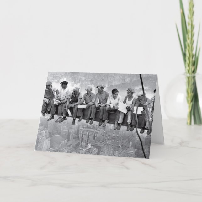 Cartão Almoço Em Um Arranha-Céu (Frente)