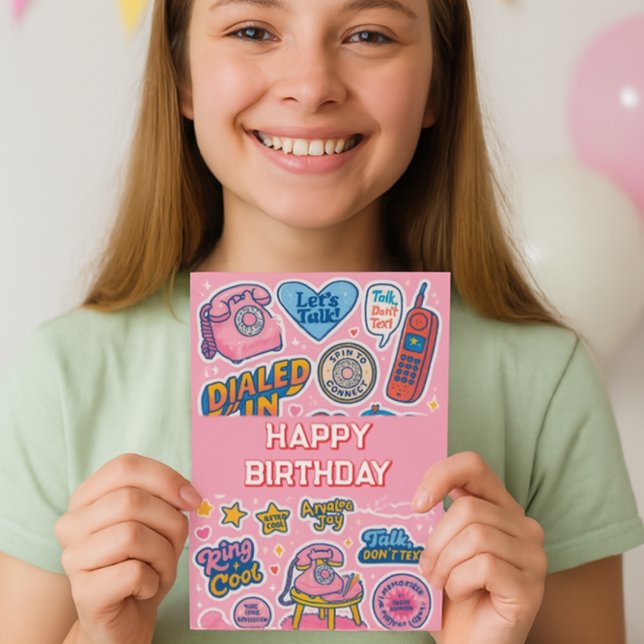 Cartão Anel! Meninas Feliz Aniversário (Teen girl smiling and holding pink retro birthday card with vintage phones, speech bubbles,)