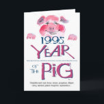 Cartão Aniversário 1995 engraçado do porco dos fatos de<br><div class="desc">1995 "ano cartões de aniversário chineses do zodíaco do porco" alistam "porcos famosos" como Carl Jung e Henry Ford,  junto com traços da personalidade.  O texto interno pode ser personalizado ou removido.</div>