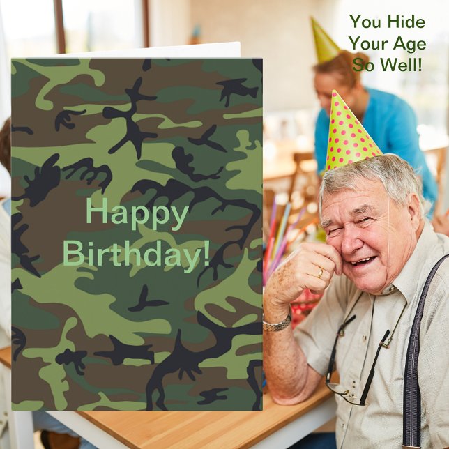 Cartão Aniversário da Camuflagem Verde Militar de Idade A (Old Age Military Green Camouflage Birthday Card)