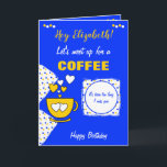Cartão Aniversário do Café Azul e Amarelo e Amigos<br><div class="desc">Personalize este cartão de saudação de aniversário com um nome e altere o outro texto,  se preferir.
Projetado em azul e amarelo com uma xícara de café,  bolinhas e corações de amor.
Trate seu melhor amigo para um café.</div>