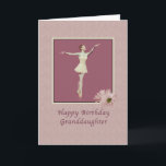 Cartão Aniversário, neta, bailarina em Pointe<br><div class="desc">Este cartão de aniversário balé-temático mostra uma bailarina sobre na posição do pointe sobre um fundo da framboesa.  Duas margaridas são aglomeradas no canto inferior. O cliente pode fazer mudanças ao verso interno para serir suas necessidades.</div>