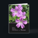 Cartão Aniversário para Nonna, gerânio de Cranesbill<br><div class="desc">Cartão do feliz aniversario para Nonna/avó. O cartão tem uma imagem de gerânio de Cranesbill nas máscaras de cores da violeta e da lavanda. Cartão temático botânico,  floral. Arte,  imagem,  e estúdios de Shoaff Ballanger do © dos direitos reservados do verso.</div>