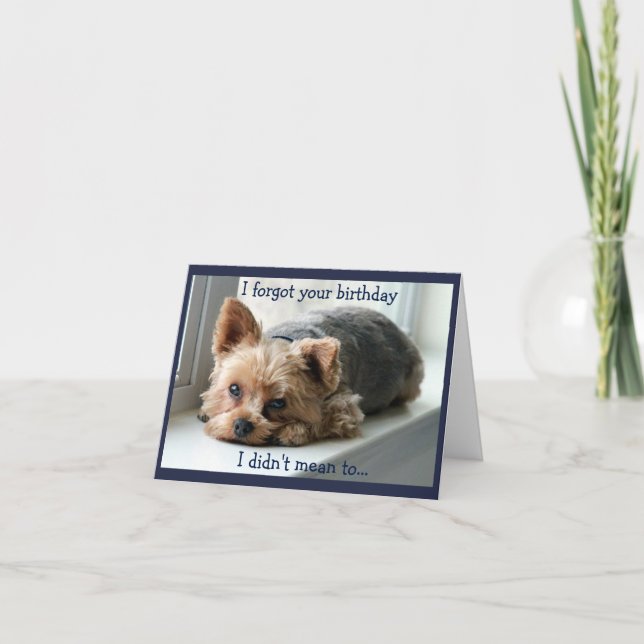 Cartão Aniversário tardivo triste de Yorkie (Frente)