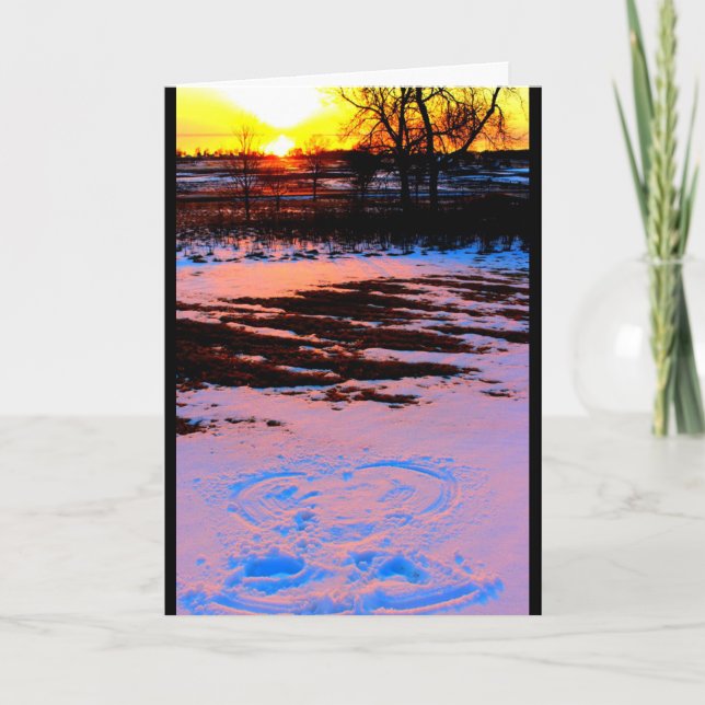 Cartão Anjo da neve no por do sol que pensa de você (Frente)