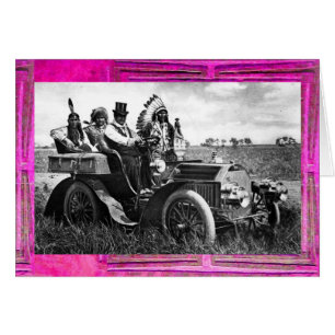 CARTÃO APACHES E GERONIMO DIRIGINDO UM CARRO AUTOMÓVEL
