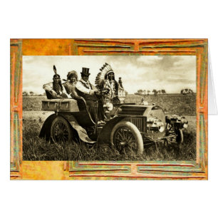 CARTÃO APACHES E GERONIMO DIRIGINDO UM CARRO AUTOMÓVEL