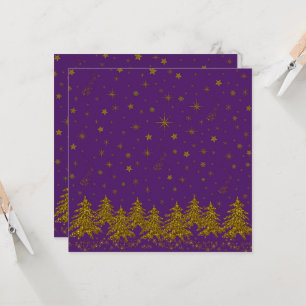 Cartão Árvore de Natal dourada brilhante, estrelas, neve