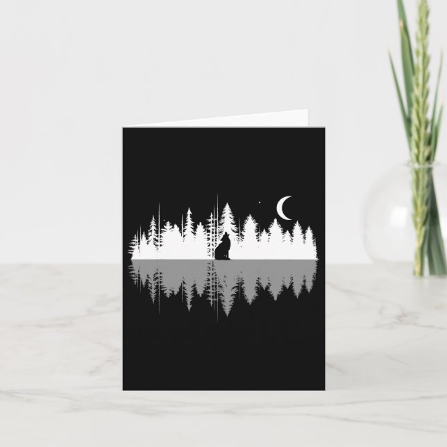 Cartão Árvores Refletem Wolf Howling Na Floresta Plena Da (Frente)