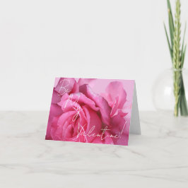 Cartão As rosas rosa bonito e felizes amam a arte floral.