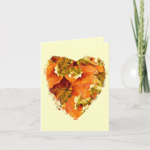 Cartão Autumn leaves in a heart shape, blank